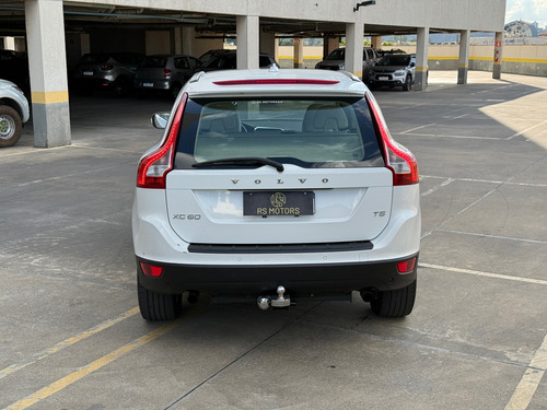 Volvo XC60 2.0 T5 Dynamic 5p