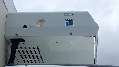 Iveco Daily 70c17 Ano 2013 Baú Refrigerado - Tk V100