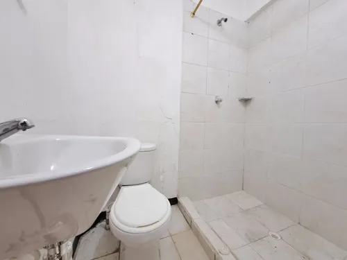 Local En Arriendo En Prado. Cod A16365