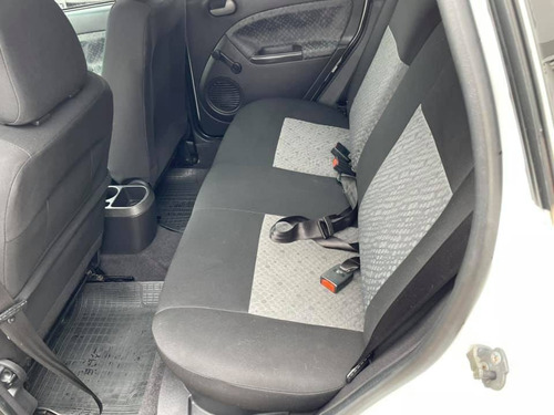 Ford Fiesta 1.6 Rocam Hatch 8v Flex 4p Manual