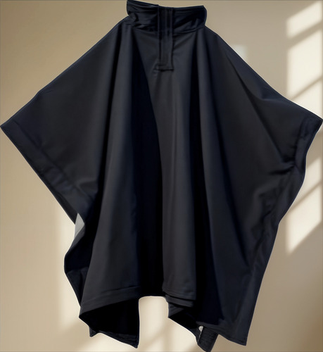 Manta Para Lluvia Soft Shell Negra Impermeable