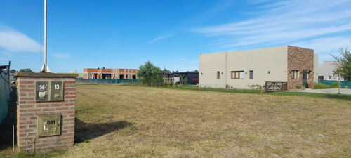 Lote Central En Venta En Barrio Cerrado Los Juncos, Lujan