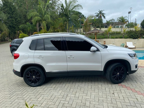 Imagem 9 de 15 de Volkswagen Tiguan 2013 2.0 Fsi 5p