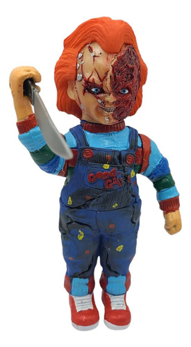 Figura Chucky - Muñeco Con Cara Quemada Articulado Y Con Luz