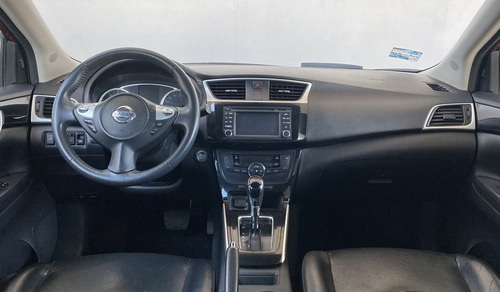 Imagen 9 de 13 de Nissan Sentra 2017 1.8 Exclusive Navi At