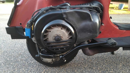 Imagem 3 de 12 de Piaggio Vespa Px 200