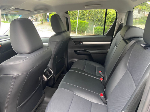 Toyota Hilux 2.8 Tdi Srx Cab. Dupla 4x4 Aut. 4p