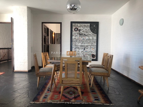 Casa En Venta Frente Al Mar- Ref: 3079