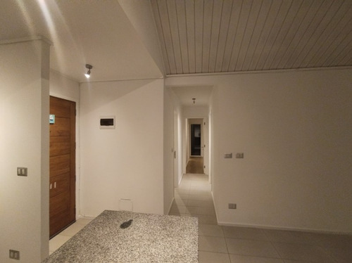 Arriendo Espléndida Casa En Condominio 3d/2b/3e, Limache.