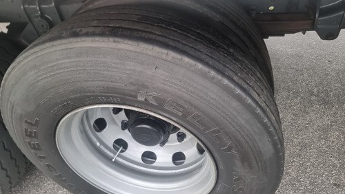 Iveco Tector Modelo 240 E 28 Cabina Lei Baú Ano 2015 Com Ar