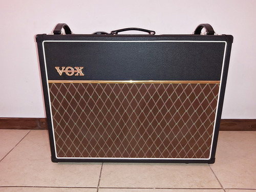 Amplificador Guitarra Vox Ac15c2 Valvular 15w 2x12 