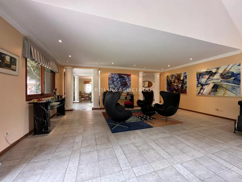 Propiedad Exclusiva En Venta Ubicada En Golf, Punta Del Este.