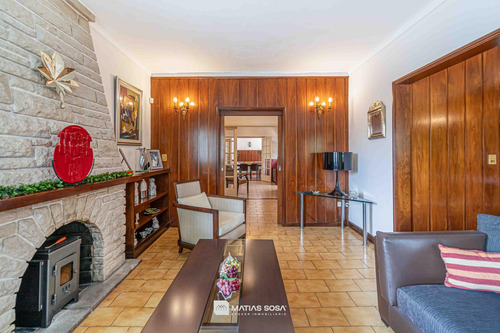 Venta - Casa - 5 Ambientes - Barrio Los Troncos