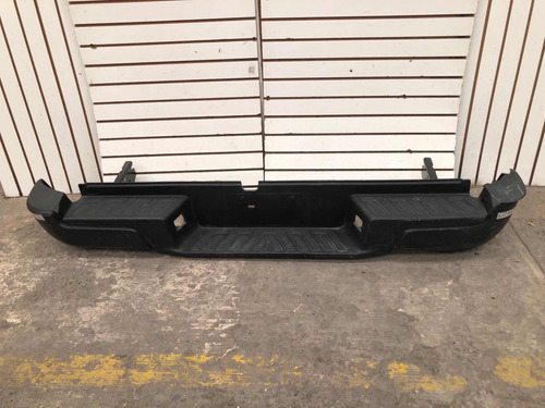 Defensa Nissan Np300 2021-2024 Tras Original Detalle