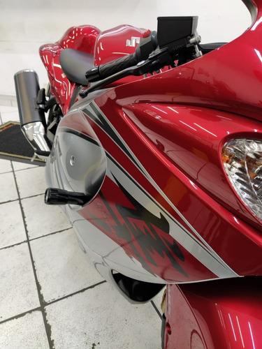 Suzuki Hayabusa Gsx 1300 R Vermelha 2017 - Target Race