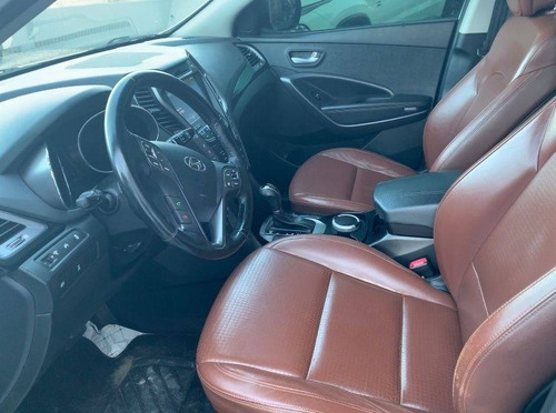 Imagem 7 de 9 de Hyundai Santa Fé 3.3 Mpfi 4x4 V6 270cv Gasolina 4p