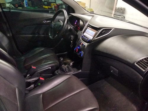 Imagem 7 de 12 de Hyundai Hb20 1.6 Flex Comfort Plus Completo Couro 2013 Preto
