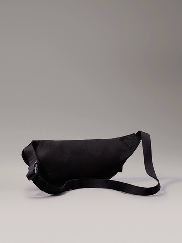 Cangurera Color Negro Calvin Klein Monologo Hombre