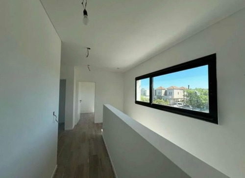 Casa En Venta El Canton A La Laguna