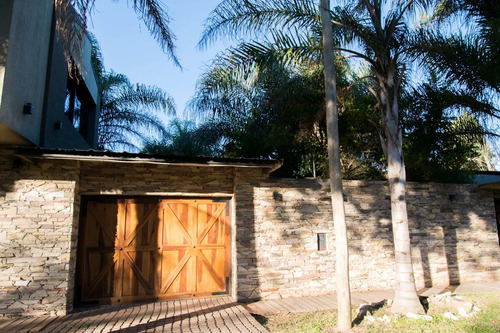 Imagen 6 de 30 de Casa De Categoria A La Vera Del Rio.