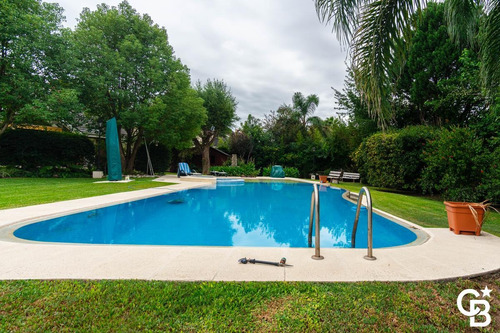 Imagen 8 de 30 de Venta Casa En Cc Pueyrredon