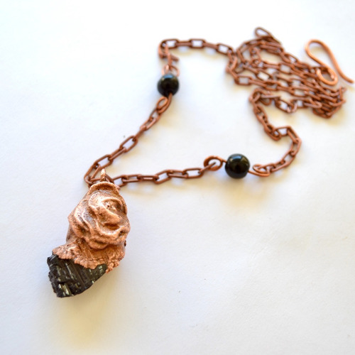 Imagen 6 de 10 de Collar Flor Con Turmalina Negra, Obsidiana Y Cobre, Cod1