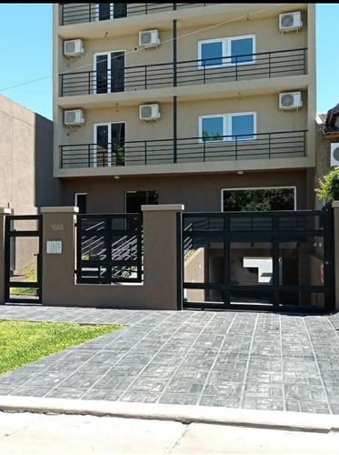 Venta Departamento Monoambiente En Edificio Itati 8