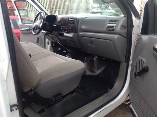 Imagen 11 de 13 de Ford F-350 Xl Suoer Duty