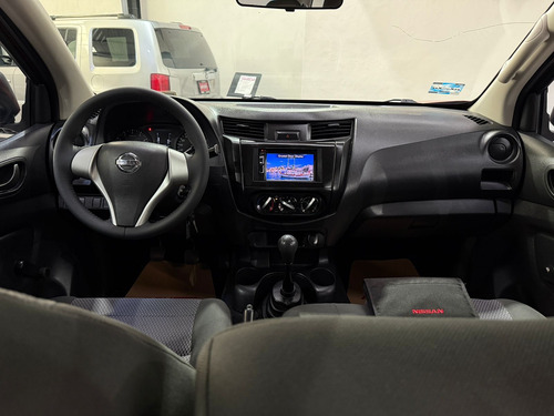 Nissan NP300 2.5 Doble Cabina S Aa Pack Seg Mt