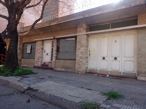 Imagen 2 de 4 de Terreno Con Casa A Reciclar O Demoler En Venta Luis Agote