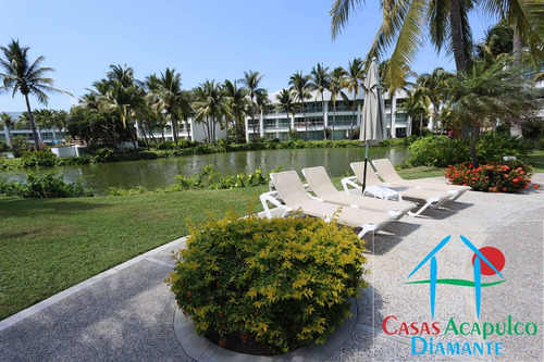 Cad Mayan Lakes 1-501. En Condominio Con Club De Playa. Terraza Con Vista A La Alberca Y Jardines