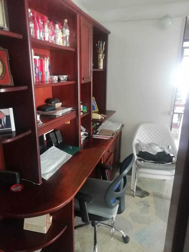 Venta De Apartamento En La Flora, Norte De Cali 2150. A