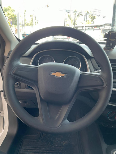 Chevrolet Aveo Hatch 1.6 Ls Mt