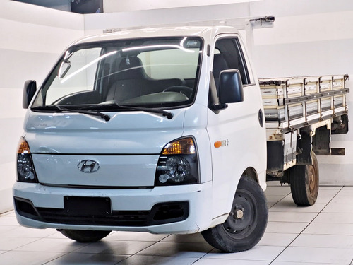 Hyundai HR 2.5 LONGO SEM CAÇAMBA 4X2 16V 130CV TURBO INTERCOOLER DIESEL 2P MANUAL