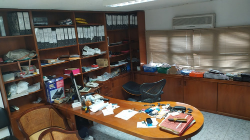 Imagen 16 de 18 de Venta En La Yaguara Fondo De Comercio Textil, Equipos Y Mobiliario Inf. Ms. Fda.varela 0424-1045413