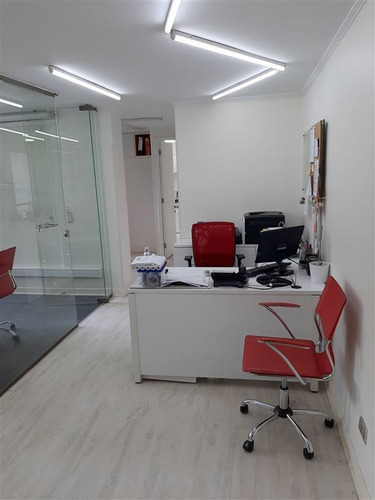 Imagen 12 de 23 de Oficina En Venta En Santiago