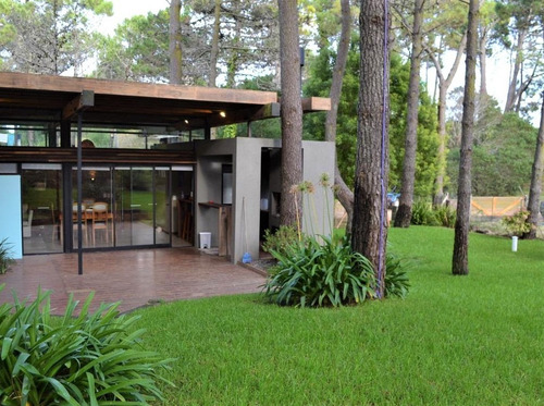 Oportunidad En Venta En El Exclusivo Barrio Lomas De Valeria