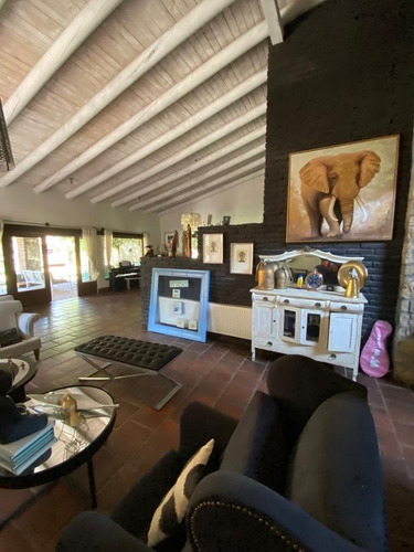 Preciosa Casa Estilo Provenzal En Condominio