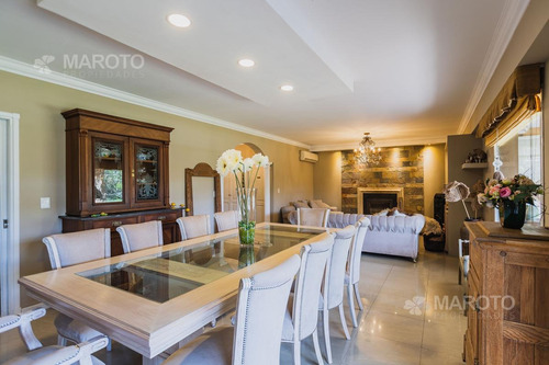 Imagen 13 de 30 de Casa En Venta En Barrio San Lucas Con Cuatro Dormitorios - Maroto Propiedades