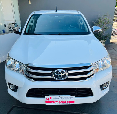 Toyota Hilux Caminhonete 2.8 16V SRV 4X4 DIESEL CABINE DUPLA AUTOMÁTICO