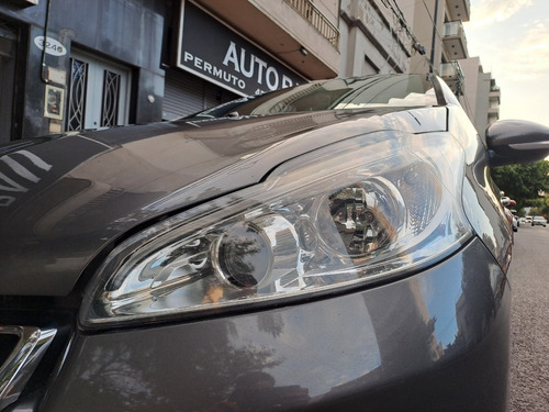 Imagen 17 de 21 de Peugeot 208 Feline 1.6 Pack Cuir 2015 Permuto Financio