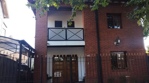 Casa A La Venta 4 Ambientes Con Cochera En Bernal