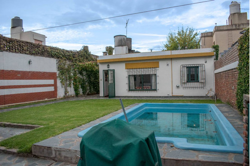 Venta Casa + Depto  En San Martin C/ Patio Y Parri