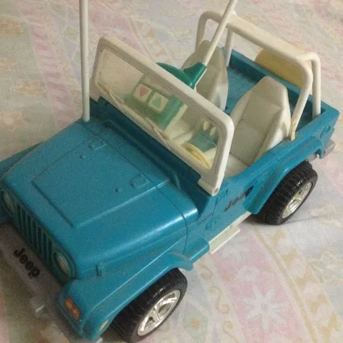 Carro Jeep Barbie
