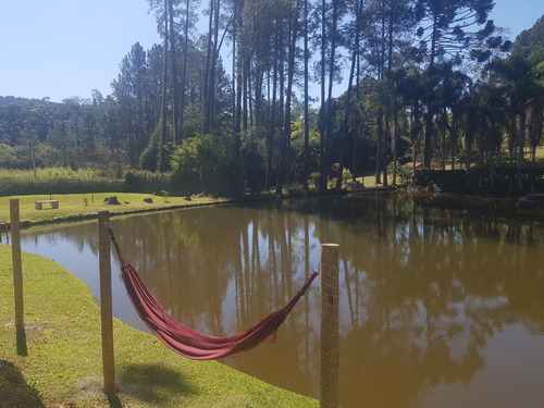 Aluguel De Chacara Sitio Para Temporada Feriados Com Piscina Interior Em São Roque Natal E Ano Novo Já Foram Alugados. Temos Disponibilidade Para Outras Datas