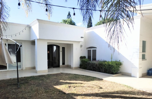 Casa En Venta Querétaro Álamos 1a. Sección Totalmente Remodelada 