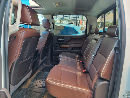 Chevrolet Cheyenne 5.3 2500 Doble Cab High Country 4x4 Mt