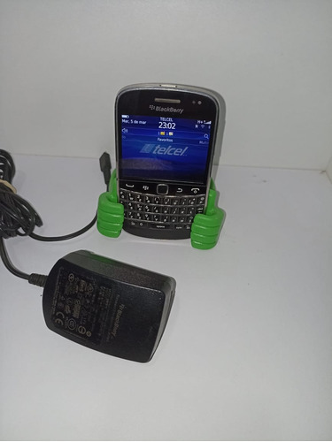 Celular Blackberry 9900