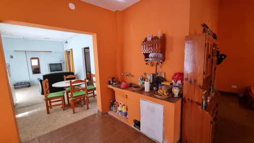 Casa 2 Dormitorios En San Clemente Del Tuyú Con Departamento Independiente Al Frente