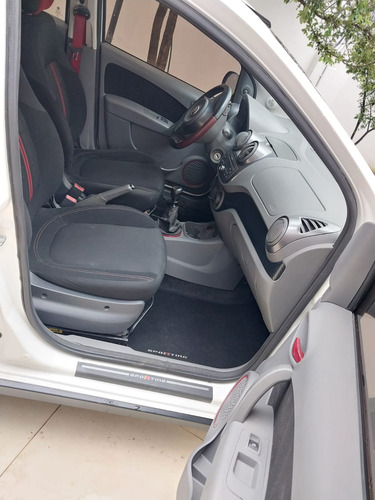 Fiat Palio 1.6 16v Sporting Flex 5p
